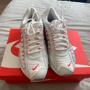 Nike Air Max Tailwind IV SIZE 9